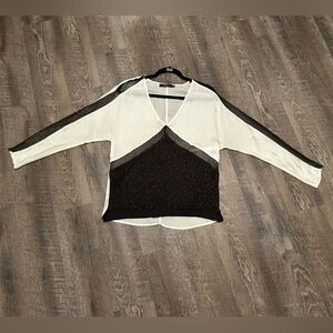 BKE Black and White Colorblock Top